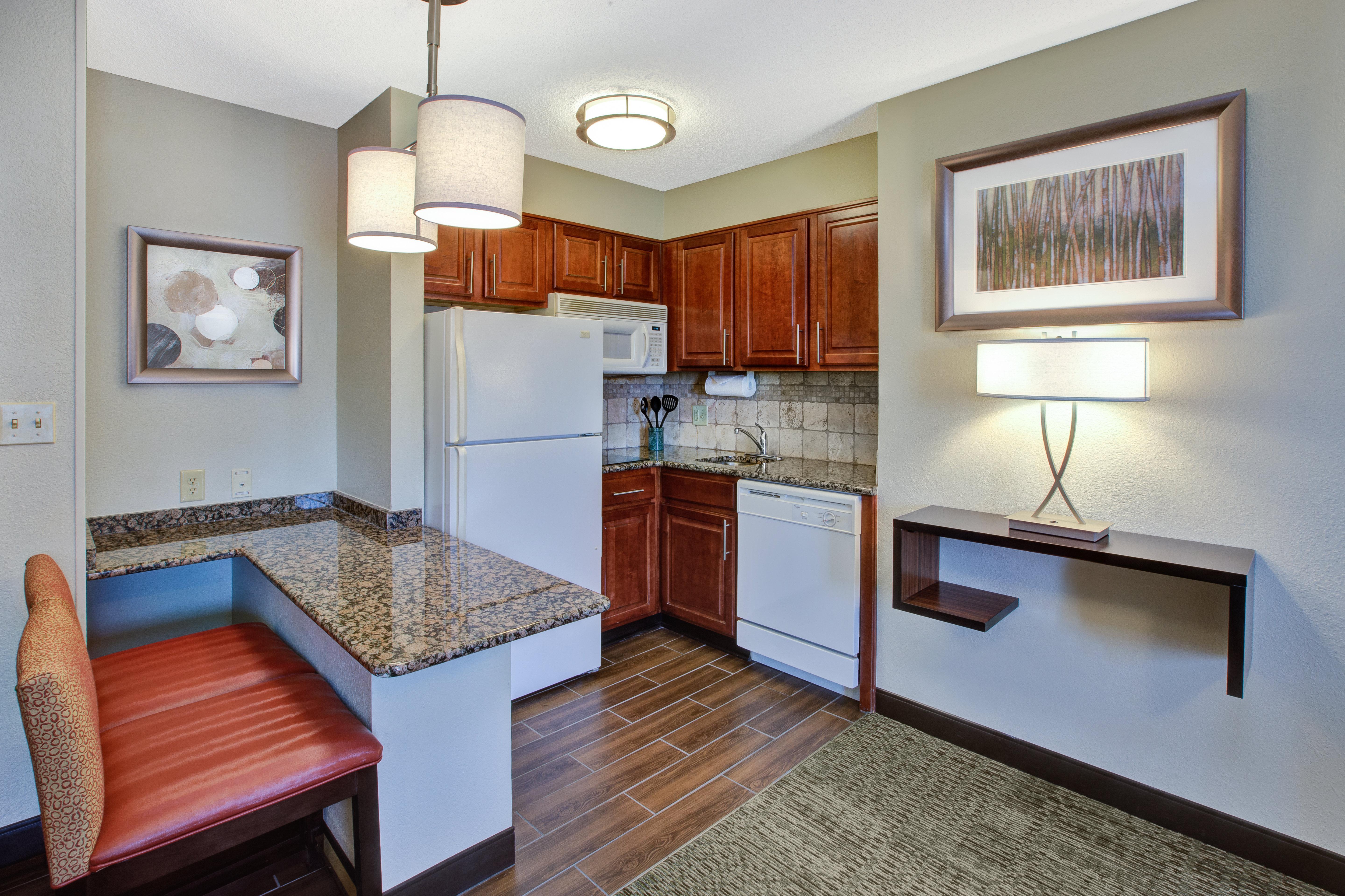 Staybridge Suites Louisville - East By Ihg Exterior foto