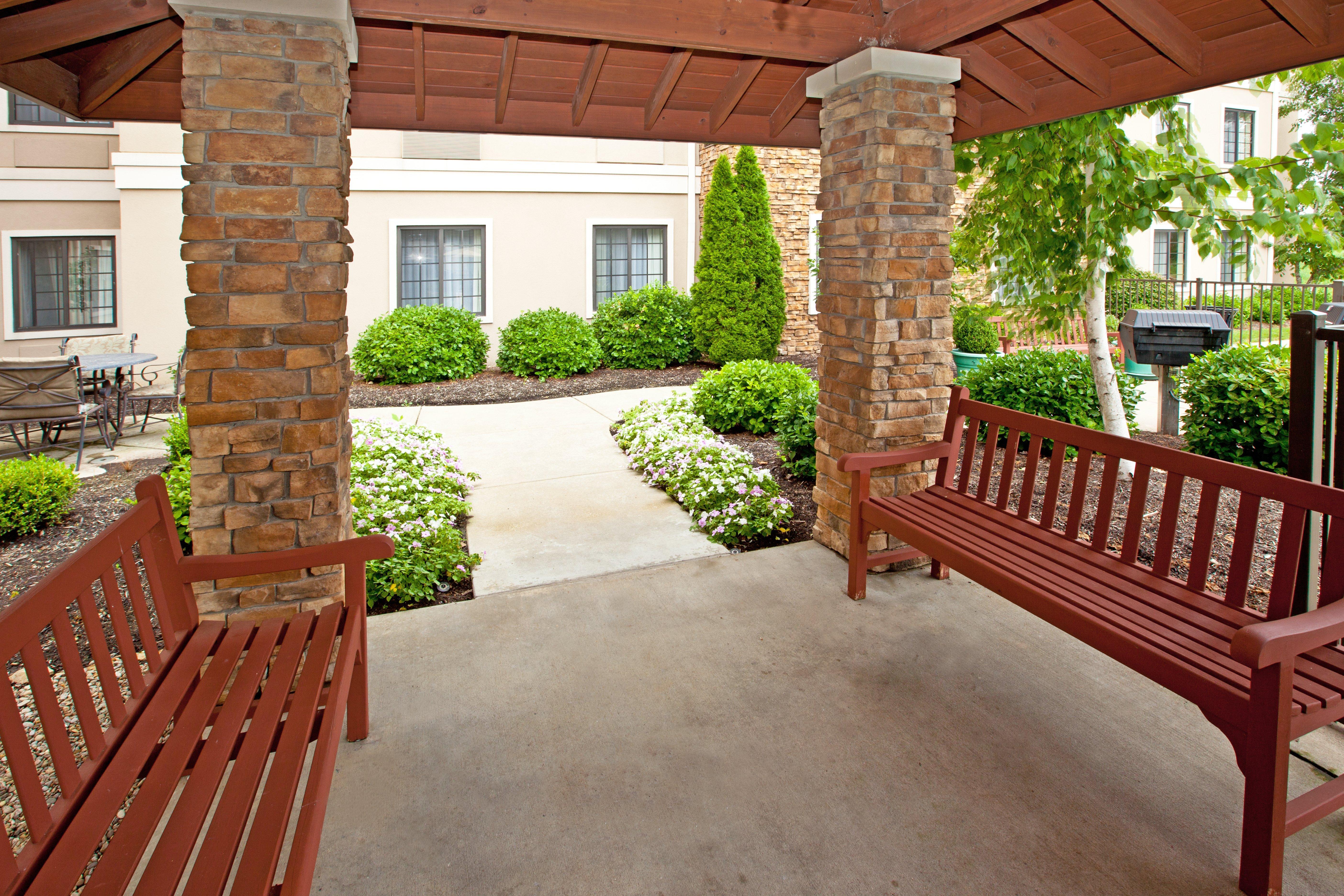 Staybridge Suites Louisville - East By Ihg Exterior foto