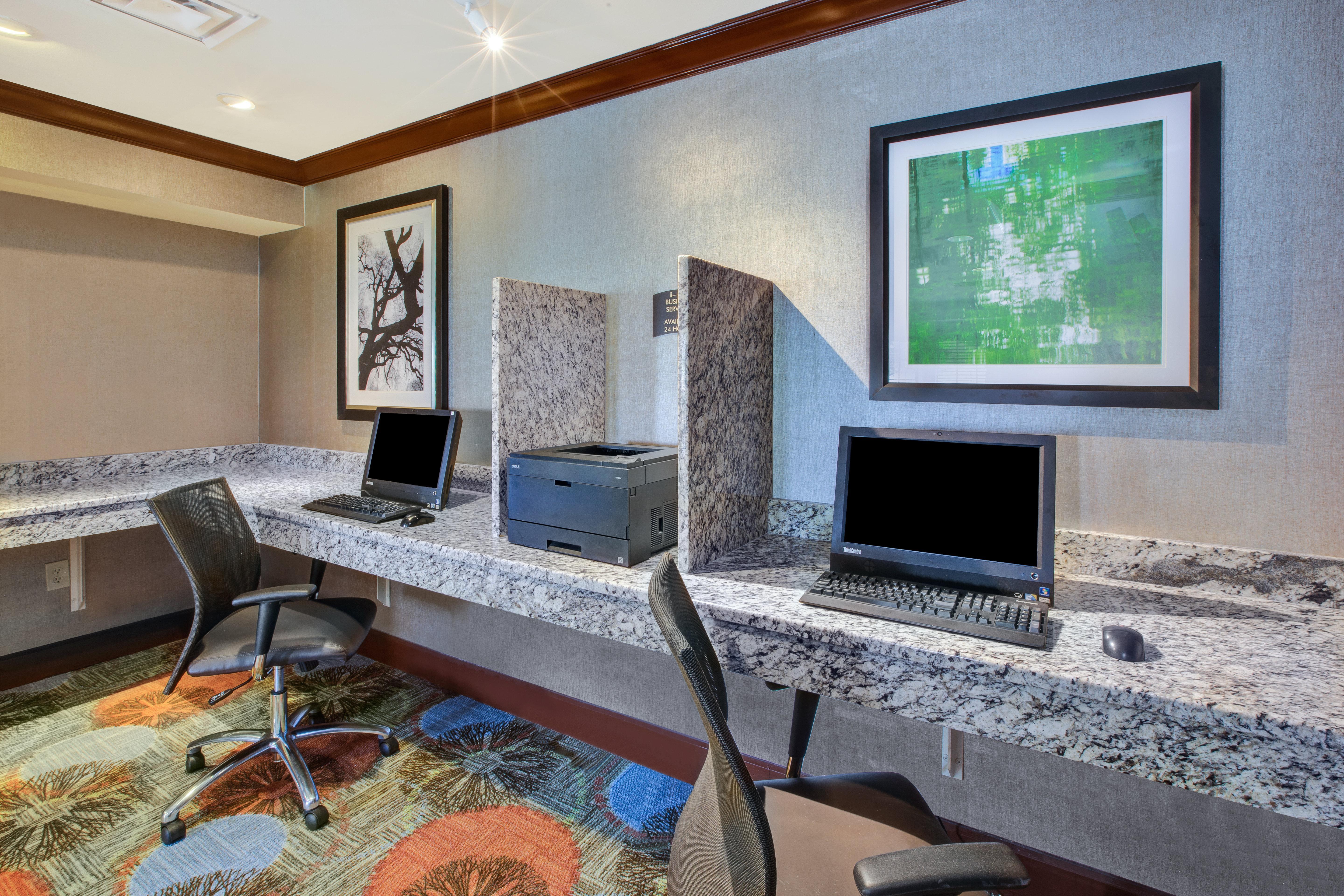 Staybridge Suites Louisville - East By Ihg Exterior foto