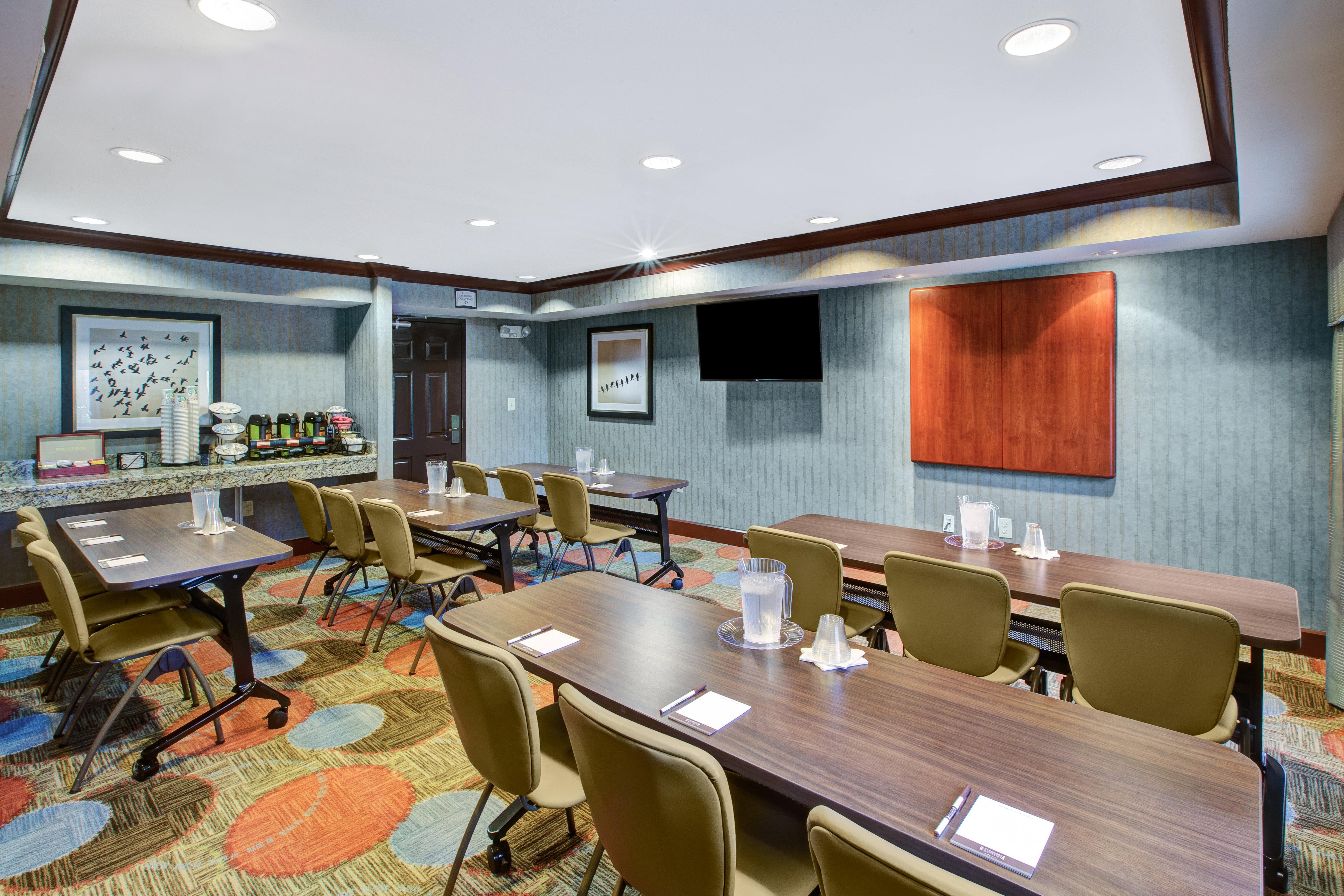 Staybridge Suites Louisville - East By Ihg Exterior foto