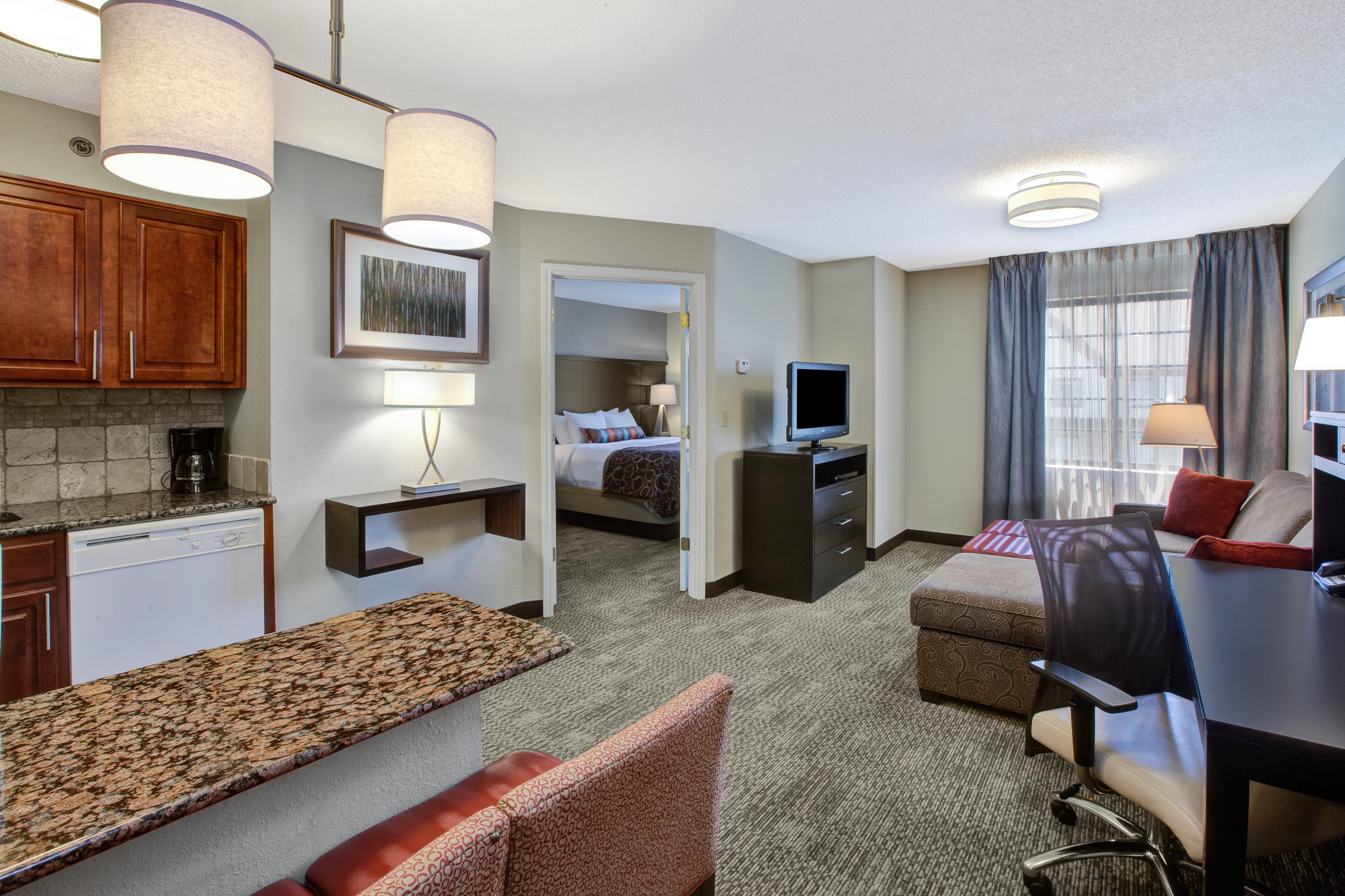 Staybridge Suites Louisville - East By Ihg Exterior foto