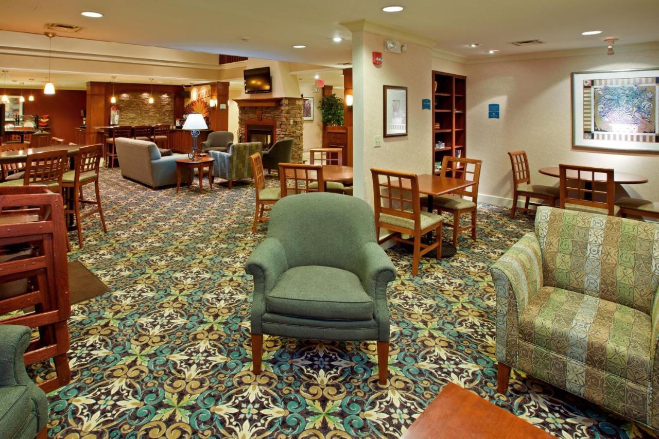 Staybridge Suites Louisville - East By Ihg Exterior foto