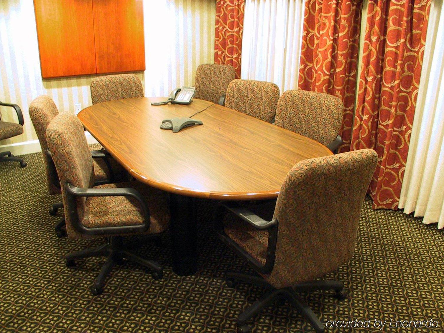 Staybridge Suites Louisville - East By Ihg Einrichtungen foto